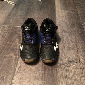 Mizoino Volley ball shoes size 6.5
